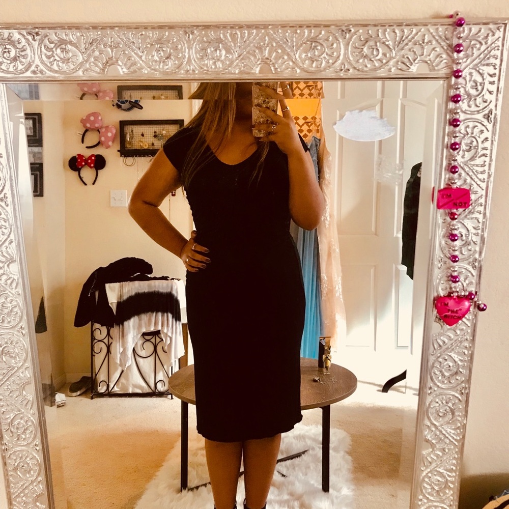 Black Express dress sleeveless Vneck